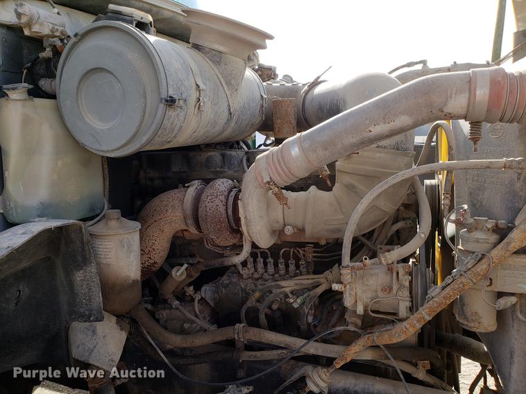 image for item AV9427 1998 Mack CH613 dump truck