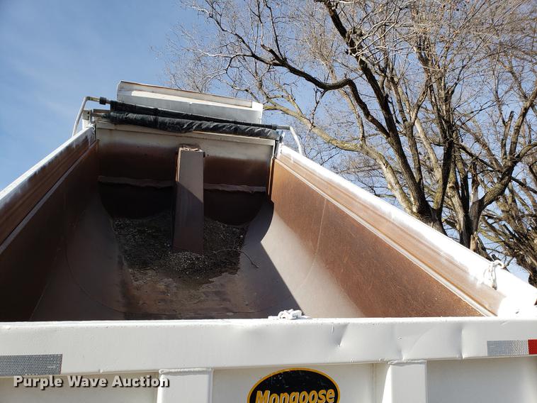 image for item AV9427 1998 Mack CH613 dump truck