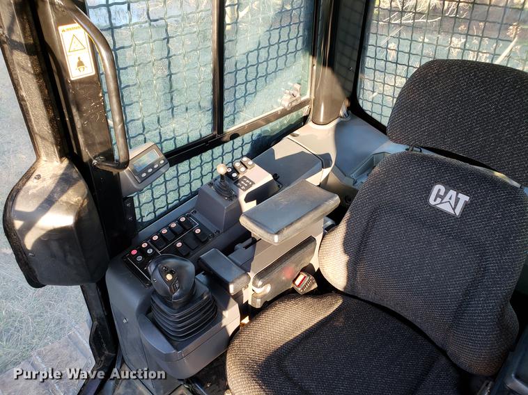 image for item AV9449 2011 Caterpillar D6K LGP dozer