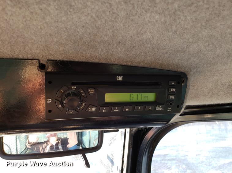 image for item AV9449 2011 Caterpillar D6K LGP dozer