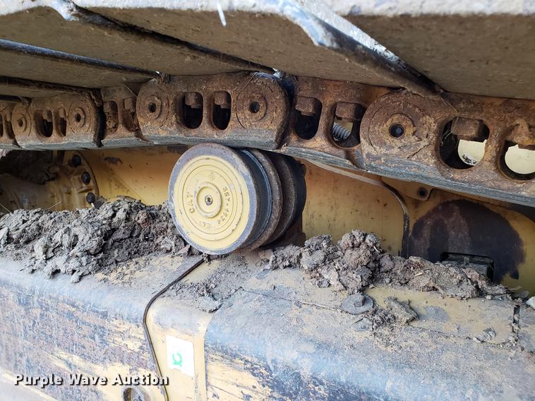 image for item AV9449 2011 Caterpillar D6K LGP dozer