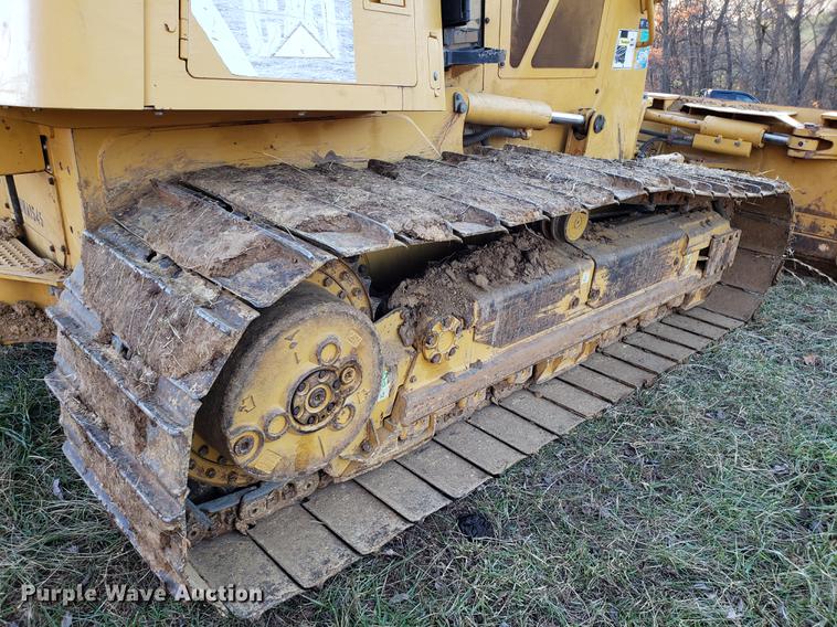image for item AV9449 2011 Caterpillar D6K LGP dozer