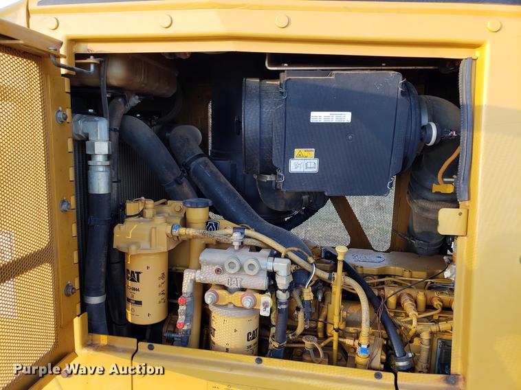 image for item AV9449 2011 Caterpillar D6K LGP dozer