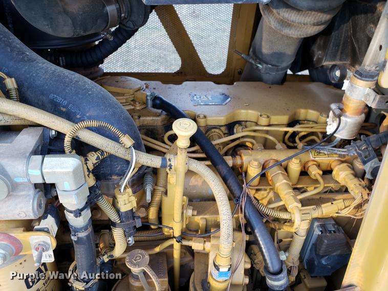 image for item AV9449 2011 Caterpillar D6K LGP dozer