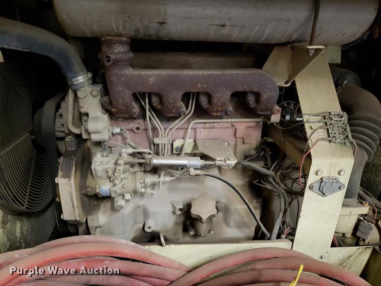 image for item AV9456 Ingersoll Rand P185 air compressor