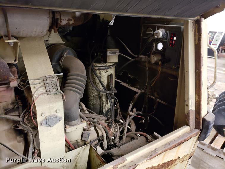 image for item AV9456 Ingersoll Rand P185 air compressor