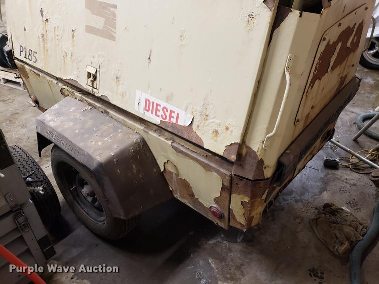 image for item AV9456 Ingersoll Rand P185 air compressor