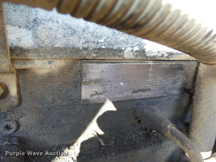 image for item DA3589 2003 International 9200i semi truck