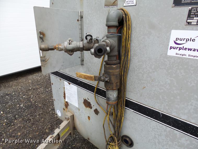 image for item DA3597 1996 Leroi Q375DC-E air compressor