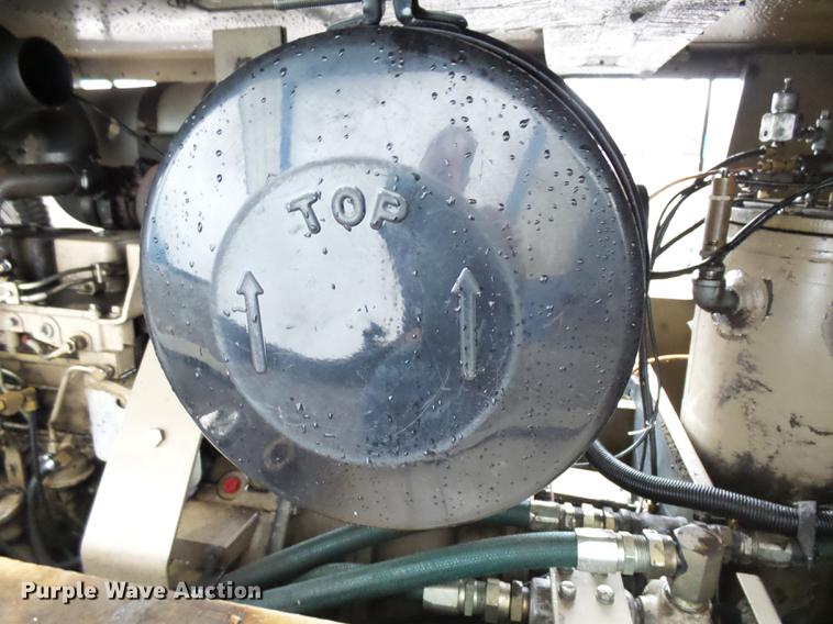 image for item DA3597 1996 Leroi Q375DC-E air compressor