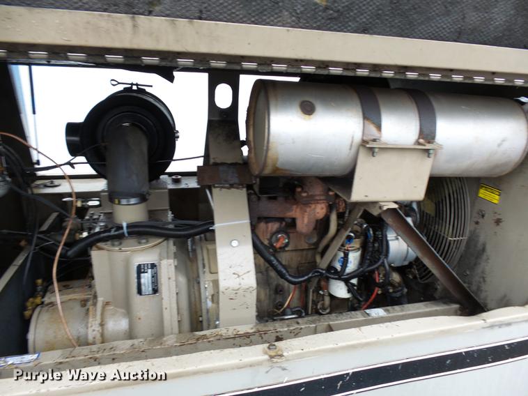 image for item DA3597 1996 Leroi Q375DC-E air compressor