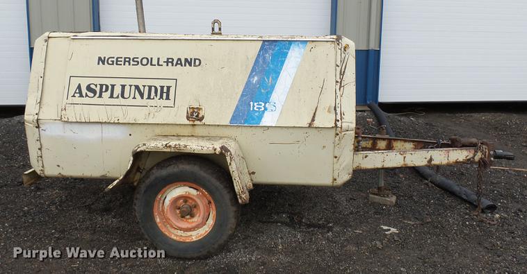 image for item DA3599 Ingersoll Rand 185 air compressor