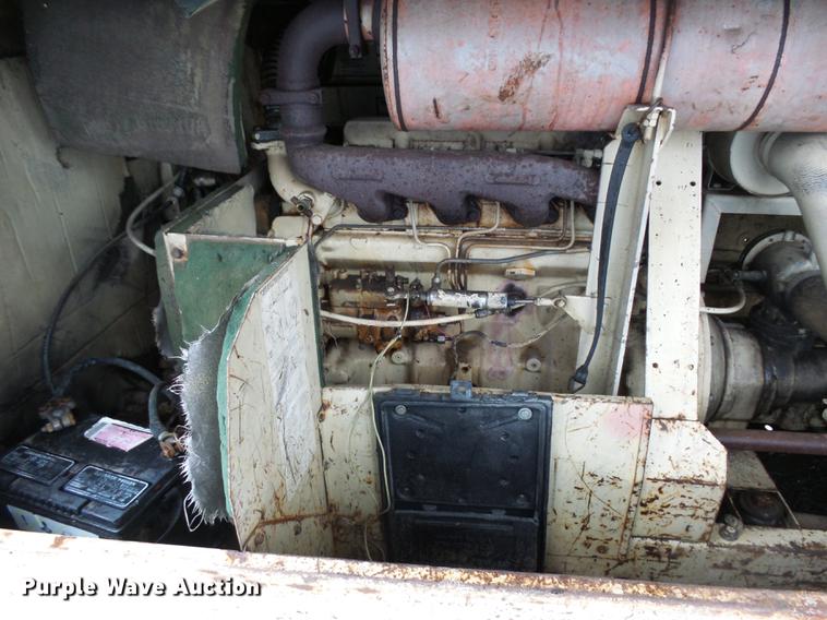 image for item DA3599 Ingersoll Rand 185 air compressor