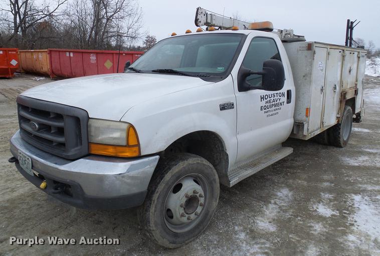 image for item DB2089 2001 Ford F550 Super Duty service truck with crane