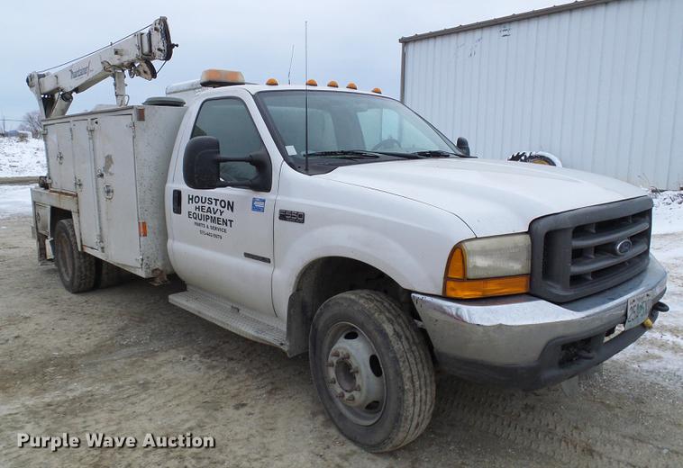 image for item DB2089 2001 Ford F550 Super Duty service truck with crane