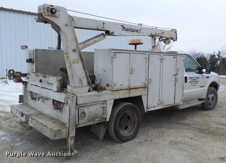 image for item DB2089 2001 Ford F550 Super Duty service truck with crane