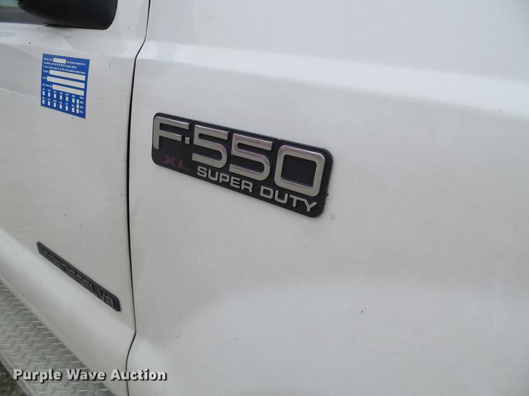 image for item DB2089 2001 Ford F550 Super Duty service truck with crane