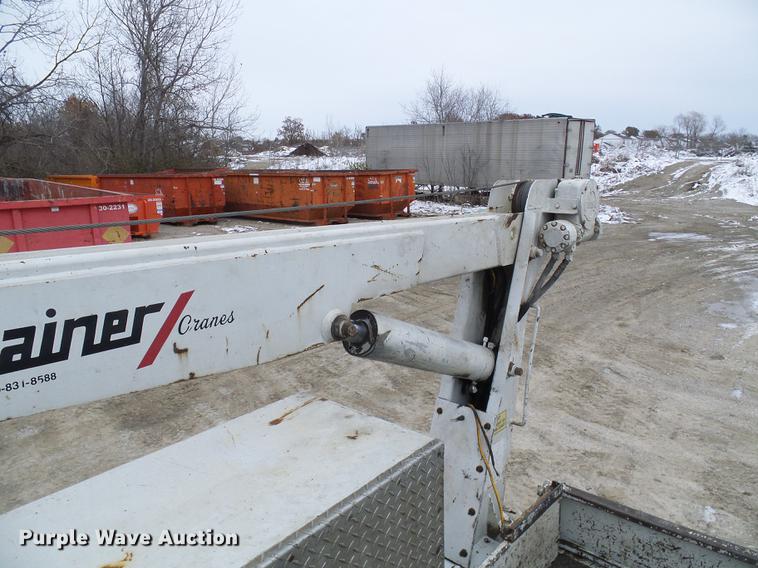 image for item DB2089 2001 Ford F550 Super Duty service truck with crane