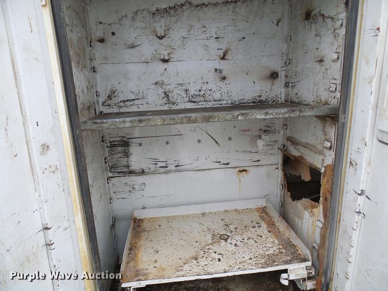 image for item DB2089 2001 Ford F550 Super Duty service truck with crane