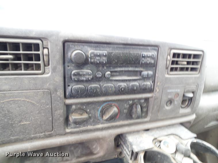 image for item DB2089 2001 Ford F550 Super Duty service truck with crane