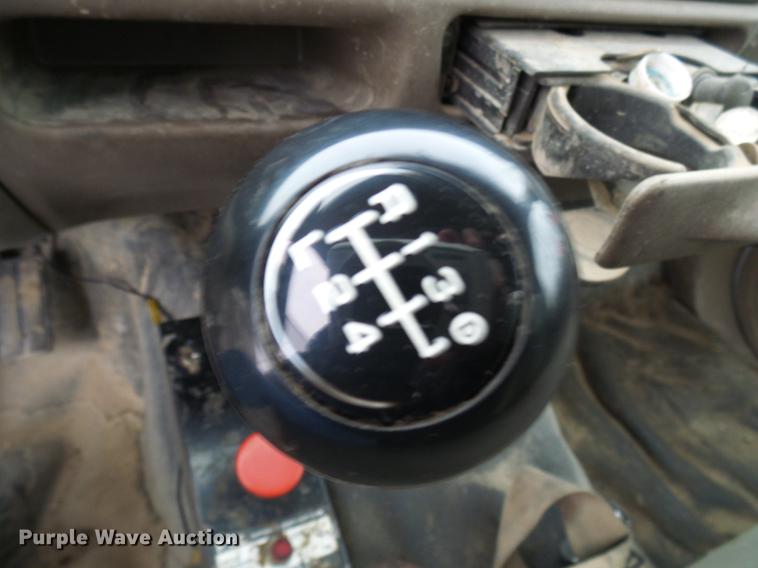 image for item DB2089 2001 Ford F550 Super Duty service truck with crane