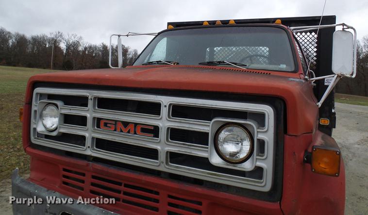 image for item DB2091 1987 GMC C6000 dump truck