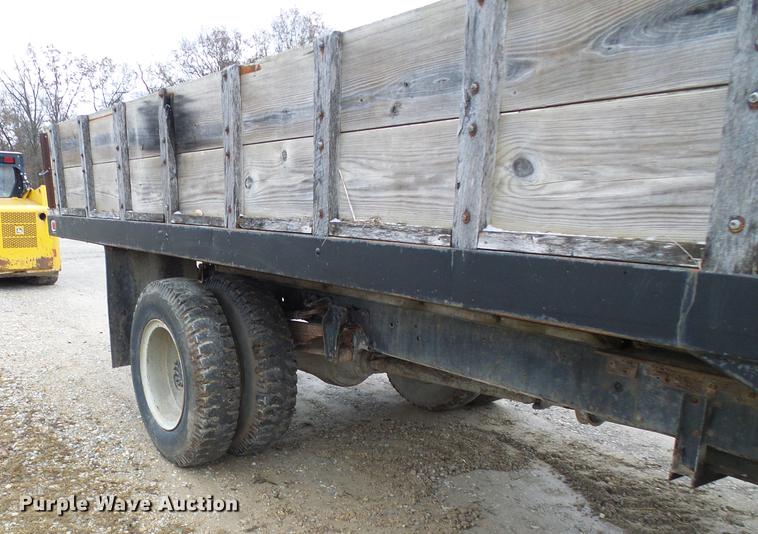 image for item DB2091 1987 GMC C6000 dump truck