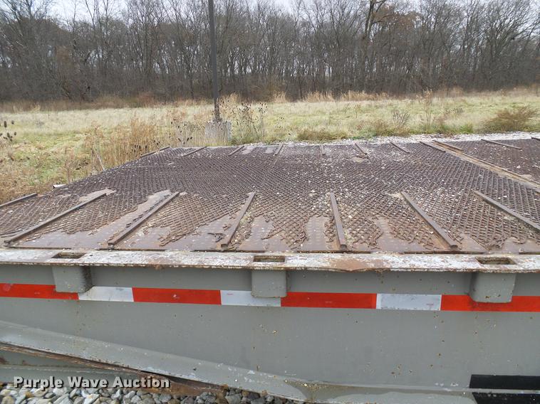 image for item DB2092 2000 Trail King TK70HT-482 drop deck equipment trailer