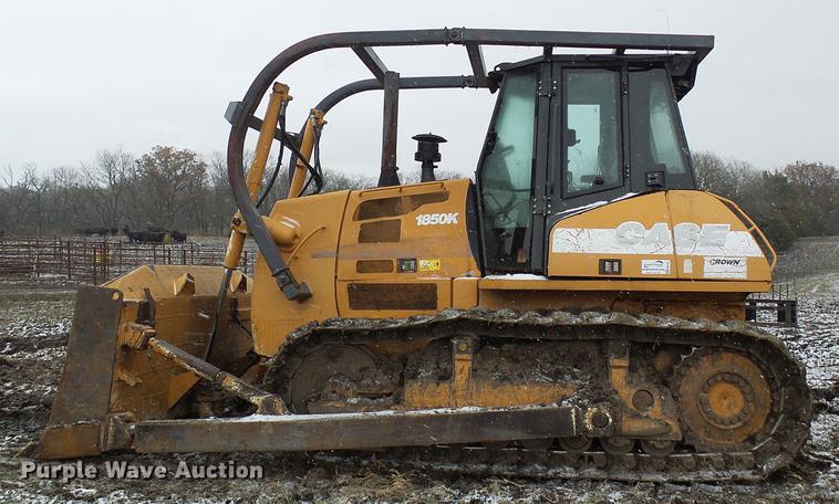 image for item DB2102 2003 Case 1850K dozer