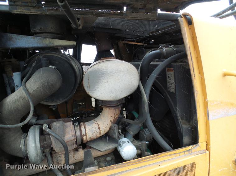 image for item DB2102 2003 Case 1850K dozer