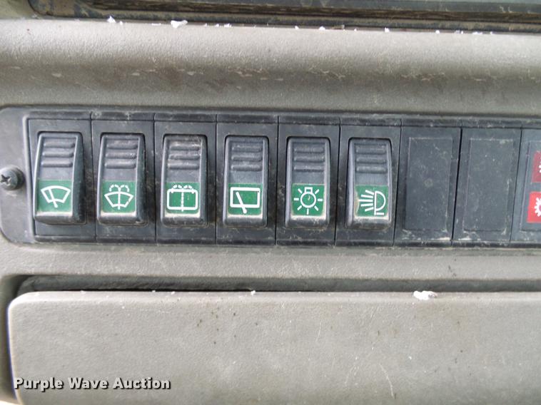 image for item DB2102 2003 Case 1850K dozer