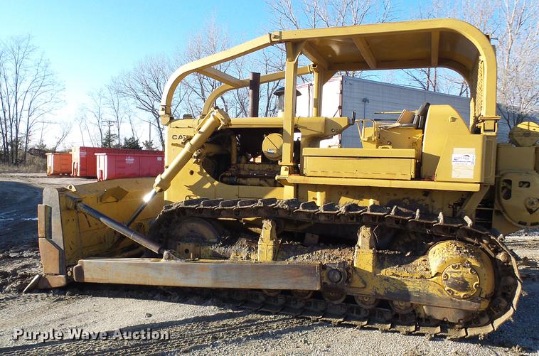 image for item DB2104 Caterpillar D7F dozer