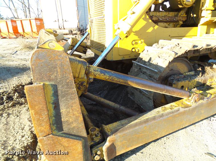 image for item DB2104 Caterpillar D7F dozer