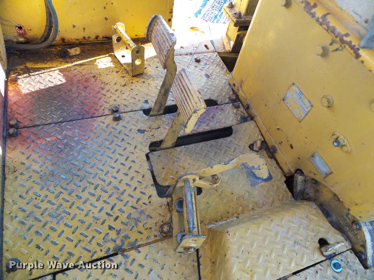 image for item DB2104 Caterpillar D7F dozer