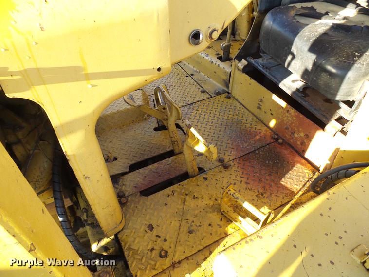 image for item DB2104 Caterpillar D7F dozer