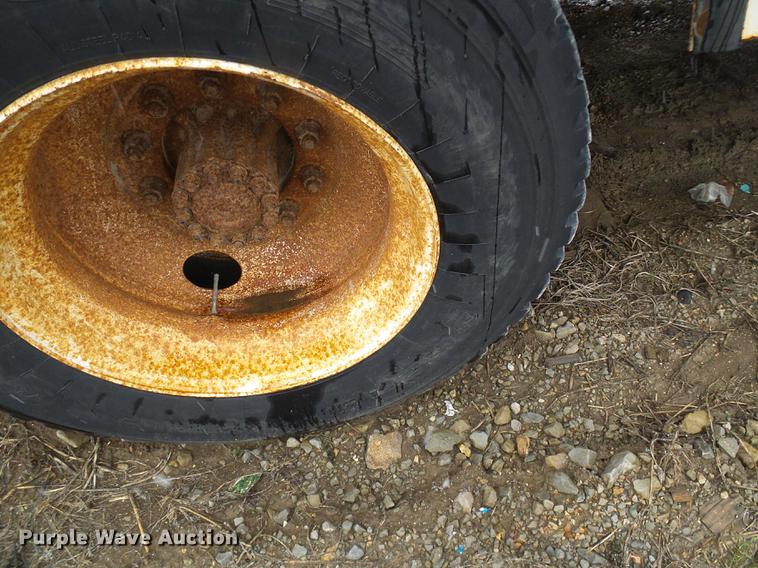 image for item DB2106 1998 Freightliner FL60 bucket truck