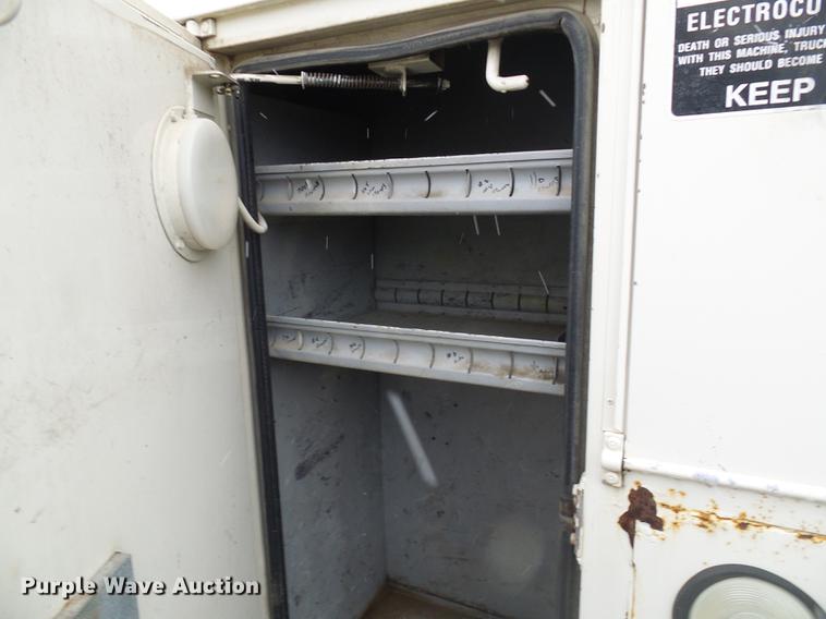 image for item DB2106 1998 Freightliner FL60 bucket truck