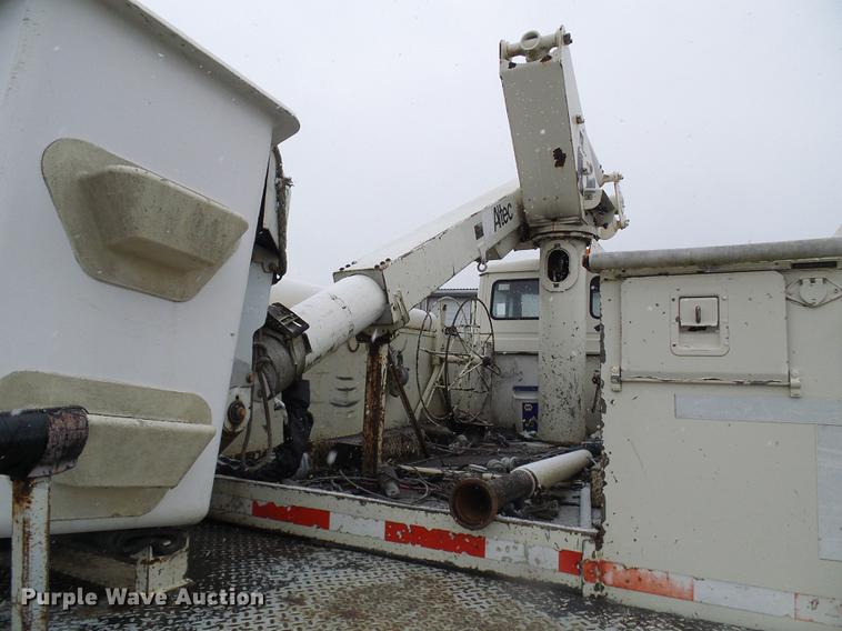 image for item DB2106 1998 Freightliner FL60 bucket truck