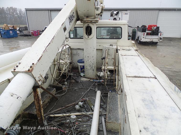 image for item DB2106 1998 Freightliner FL60 bucket truck