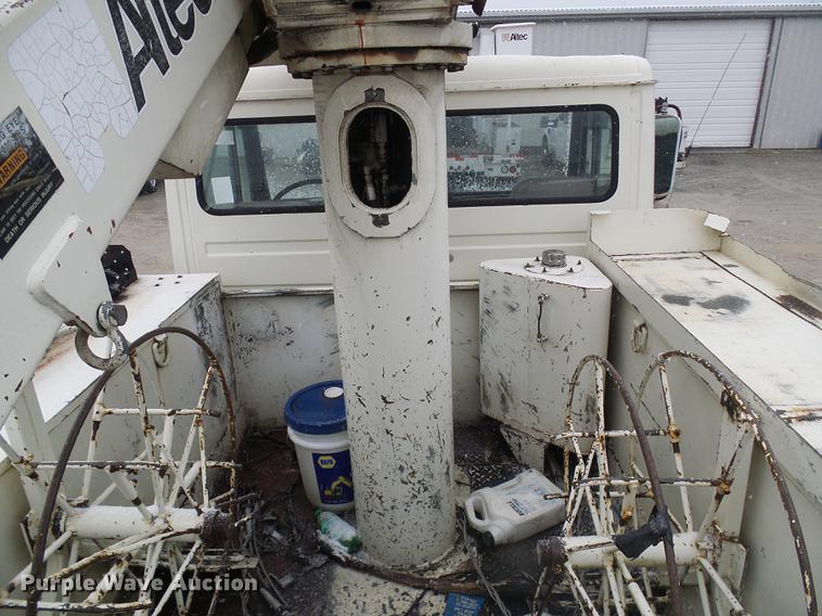 image for item DB2106 1998 Freightliner FL60 bucket truck