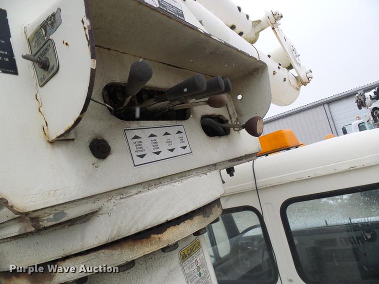 image for item DB2106 1998 Freightliner FL60 bucket truck