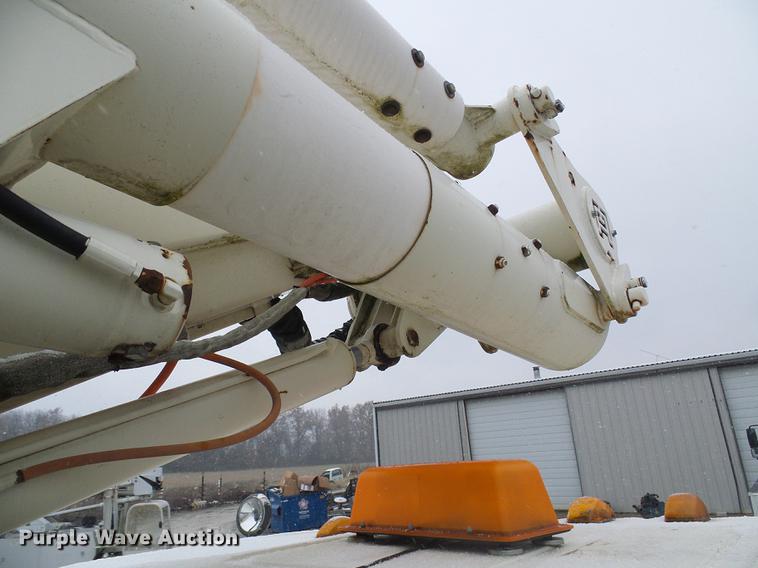 image for item DB2106 1998 Freightliner FL60 bucket truck