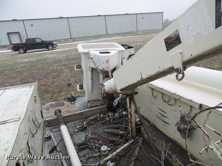 image for item DB2106 1998 Freightliner FL60 bucket truck