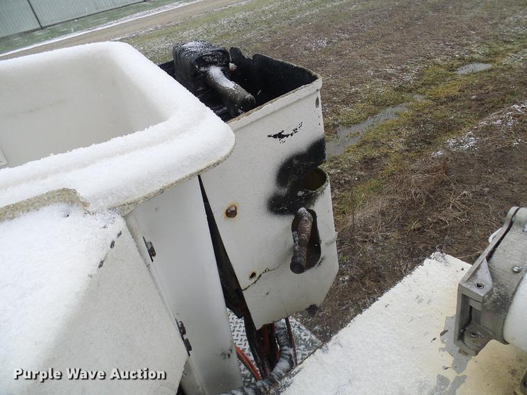 image for item DB2106 1998 Freightliner FL60 bucket truck