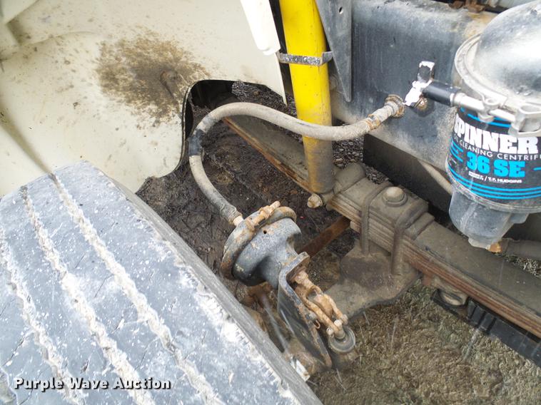 image for item DB2106 1998 Freightliner FL60 bucket truck