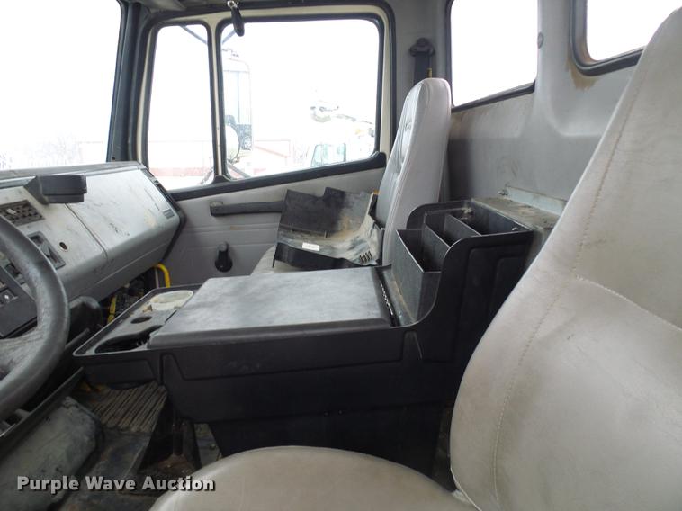 image for item DB2106 1998 Freightliner FL60 bucket truck