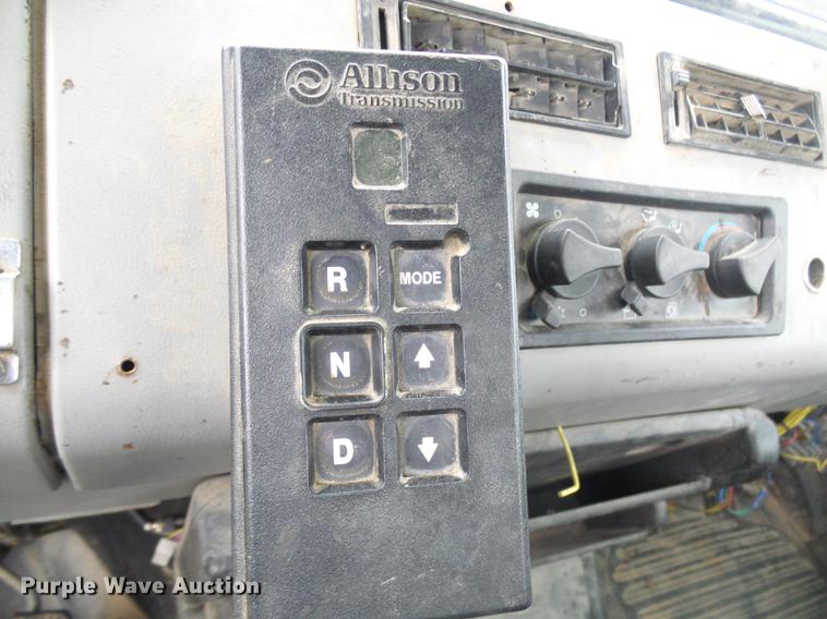 image for item DB2106 1998 Freightliner FL60 bucket truck