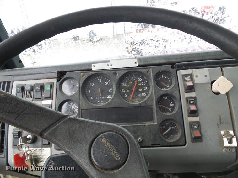 image for item DB2106 1998 Freightliner FL60 bucket truck