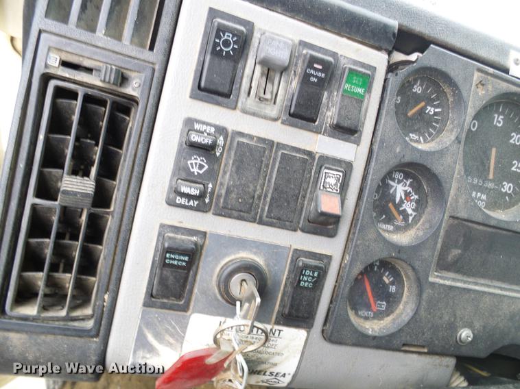 image for item DB2106 1998 Freightliner FL60 bucket truck