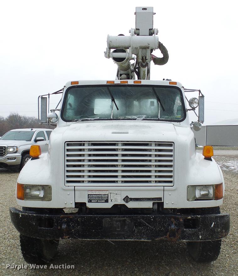 image for item DB2107 1995 International 4700 bucket truck